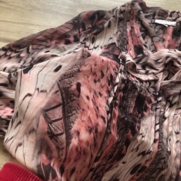 Jennifer Lopez Feather Print Blouse in Pink and Black - Picture 2 of 8
